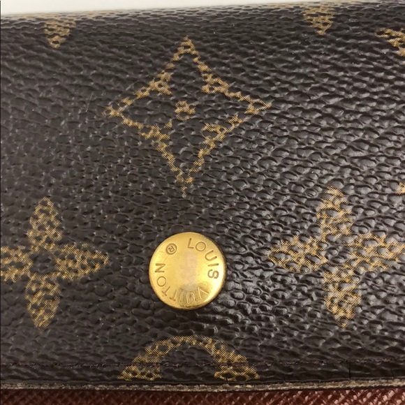 Authentic Louis Vuitton wallet - Picture 8 of 8